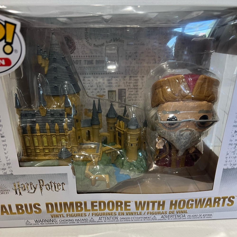 Funko Pop Harry Potter Anniversary - Dumbledore with Hogwarts vinyl figure set